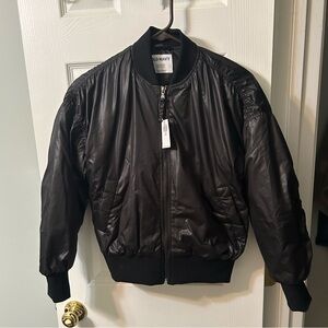 Old Navy Women’s Bomber Jacket in Black- XS petite